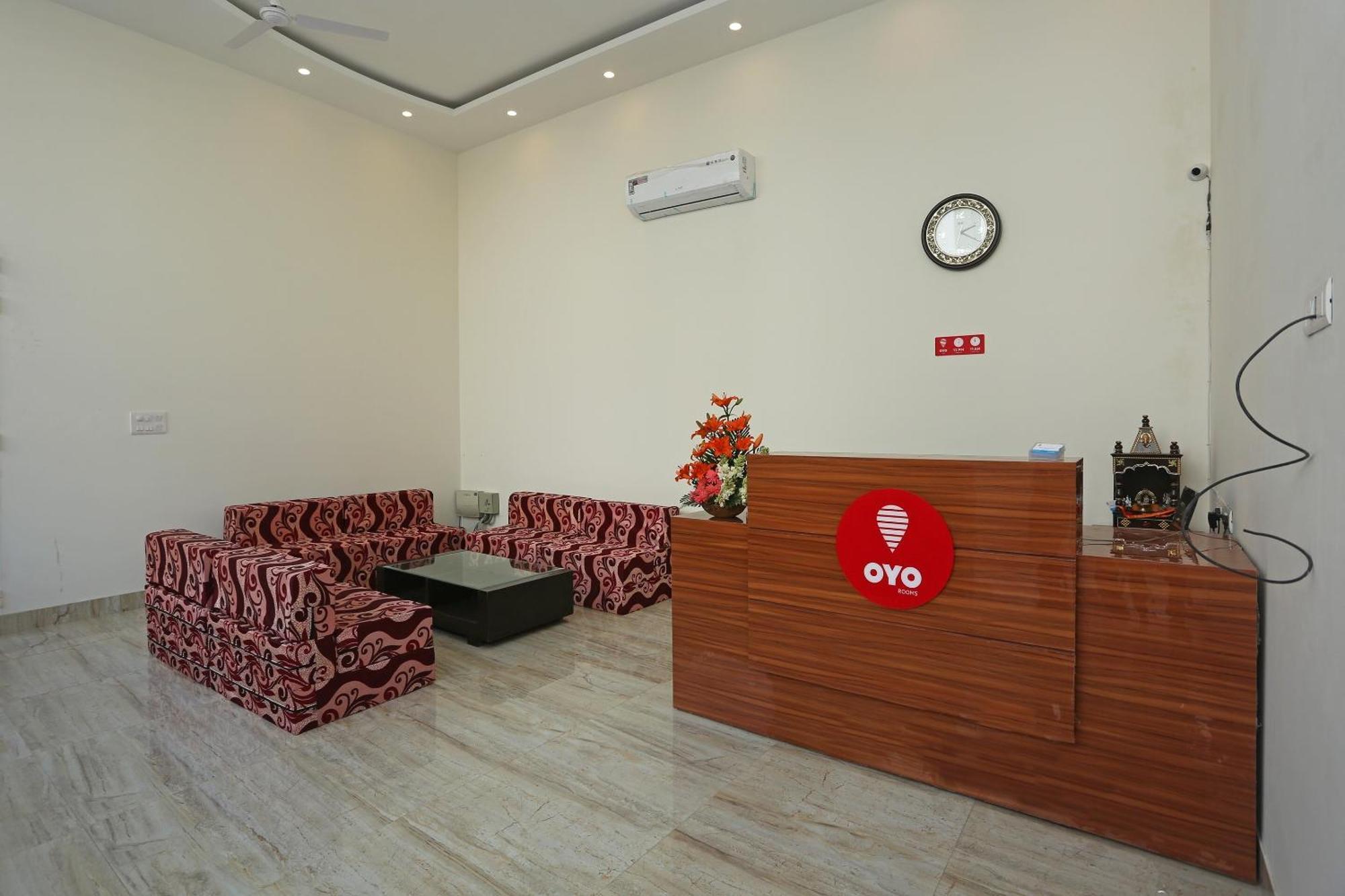 Hotel O Lakshya New Delhi Exteriör bild