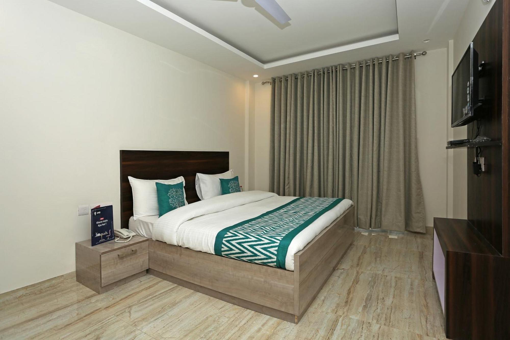 Hotel O Lakshya New Delhi Exteriör bild
