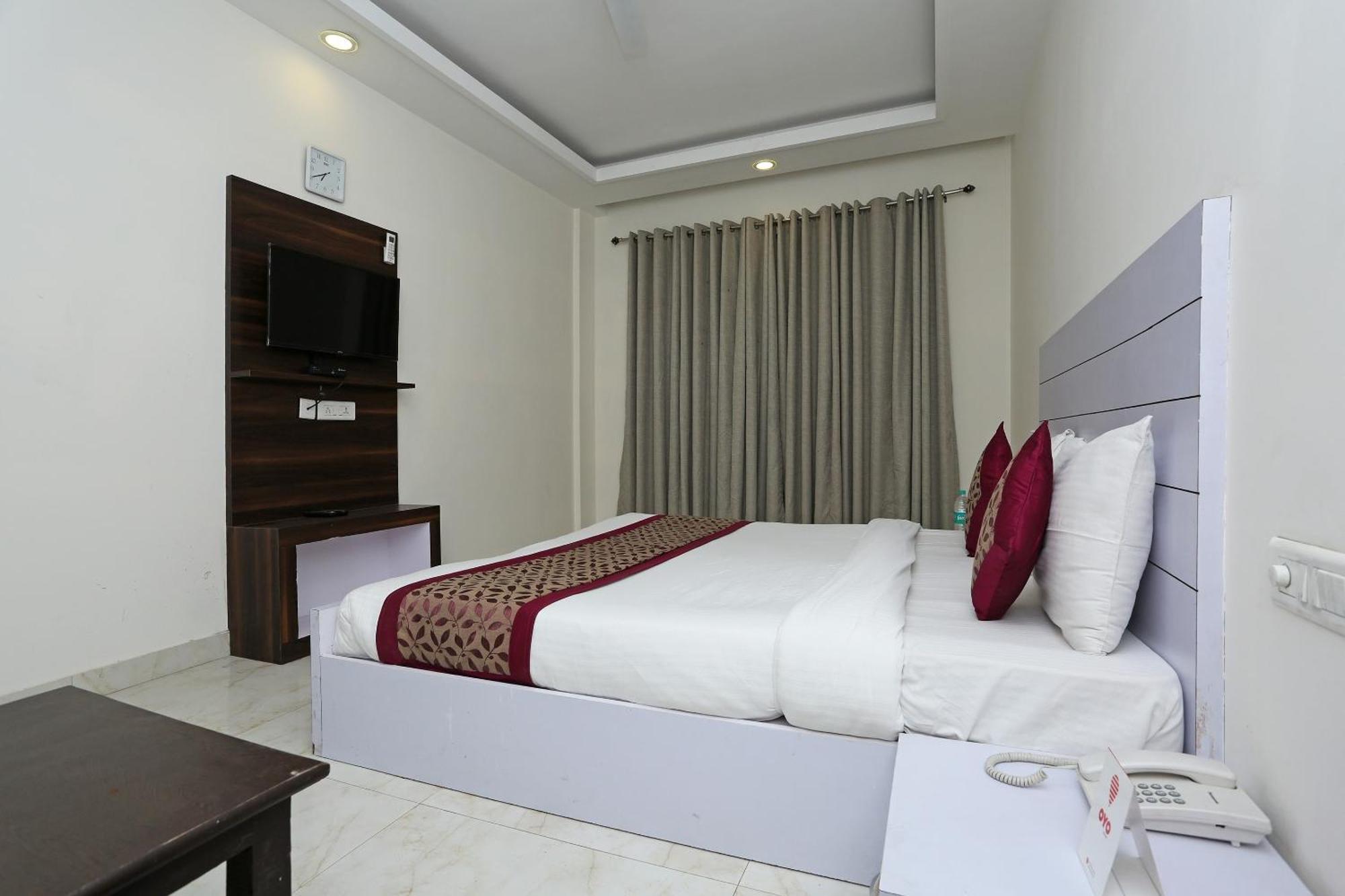 Hotel O Lakshya New Delhi Exteriör bild
