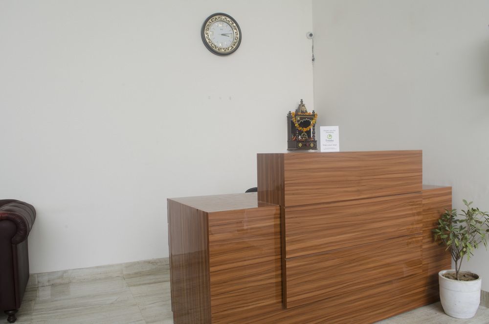 Hotel O Lakshya New Delhi Exteriör bild