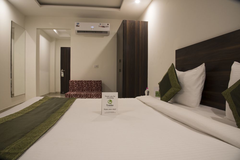 Hotel O Lakshya New Delhi Exteriör bild